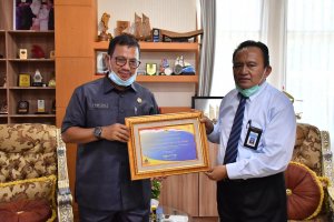 Pemda Lutra Terima Dua Penghargaan dari Pemerintah Republik Indonesia
