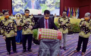 Rektor UNM Membuka International Joint Conference on Science and Technology