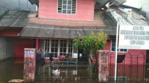 Belum Lama Direnovasi, Asrama KMP Unhas Kembali Terendam Banjir