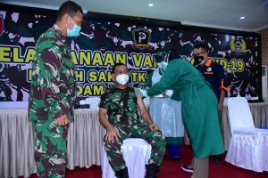 Rumah Sakit Pelamonia Kodam Hasanuddin Gelar Vaksinasi Covid-19