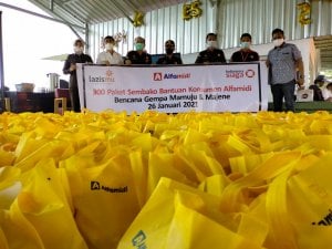 Donasi Konsumen, Alfamidi Salurkan 300 Paket Sembako Bagi Korban Gempa Sulbar