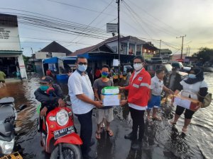 Bantu Korban Banjir Kalsel, #PetrofinTanggap Salurkan Sembako hingga Pampers