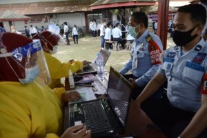 345 ASN Kemenkumham Sulsel Ikuti Vaksinasi Covid-19 Tahap I di Lapas Makassar