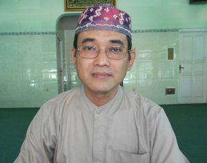 Dokter H Ahmadi Nur Huda, SpKJ, Psikiater Sekaligus Pendiri Pondok Pesantren