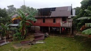 TRC BPBD Kab Barru Bergerak Cepat Kelokasi Rumah Warga yang Diterjang Angin Kencang