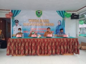 Wisuda Balita dan Posyandu Award di Desa Tompo Barru Berlangsung Sesuai Prokes