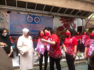 Hari Perempuan Sedunia, 200 Wanita di Kecamatan Wajo Dapat Batuan dari Perwanti Sulsel