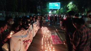 Aksi Bakar Lilin di Makassar, Sesalkan Pembongkaran Stadion Mattoanging