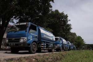 900 KK Tak Dapat Air Bersih, Perumda Turunkan 10 Mobil Tangki