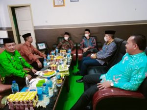 Bersama Bupati Lutim, Kakanwil Launching Gerakan Sejuta Koin Wakaf