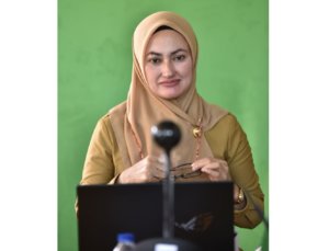 Indah Putri Indriani Bekali CPNS IPDN, PKN STAN dan Umum se Indonesia Timur