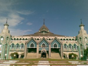 Masjid Al Markaz Dibuka Untuk Umum, Jemaah 50 Persen