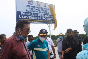 Founder Bosowa Resmikan Laboratorium dan Empang Pendidikan Program Studi Budidaya Perairan Fakultas Pertanian Unibos
