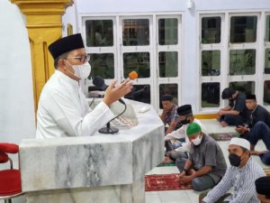 Ceramah Tarwih Diawal Ramadhan, Danny Pomanto Himbau Jamaah Amalkan Isi Alquran