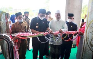 Jelang Ramadhan, Ulama dan Umara Barru Resmikan Masjid Ratu Babussalam Di Garongkong