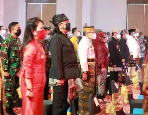 Gaya Kepemimpinan Taufan Pawe Raih Pengakuan Tokoh Pers Maluku