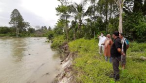 Tebing Sungai Masamba Desa Laba Terus Terkikis, Wabup Suaib; Segera Dilakukan Normalisasi