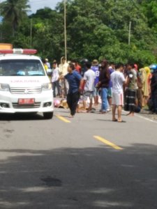Kronologi Kecelakaan Maut di Sinjai, Terjatuh karena Ban Meletus Lalu Ditabrak Mobil