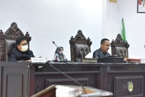 Tiga Ranperda Eksekutif Resmi Diserahkan ke DPRD Luwu Utara