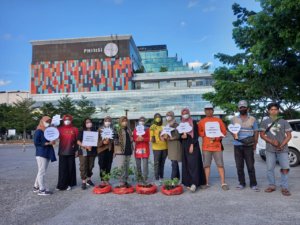 Hijaukan Kota Makassar, Dosen Unibos Tanam 1000 Pohon