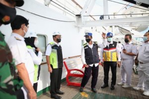 Danny-Fatma Tinjau Fasilitas Kapal Pelni untuk Isolasi Apung