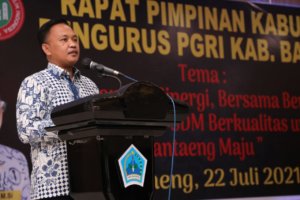 Buka Rapat Pimpinan PGRI Bantaeng, Bupati Harap PGRI Jaga Integritas Wujudkan SDM Berkualitas
