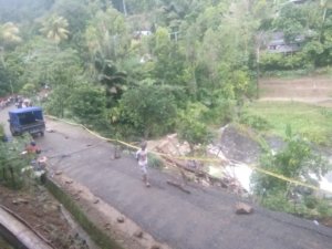 Pemkab Sinjai Cepat Tanggap Atasi Bencana Tanah Longsor di Sinjai Tengah