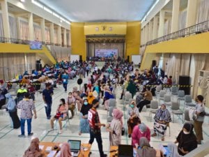 Gebyar Vaksinasi Yayasan Hadji Kalla di PIP Makassar Target 1.250 Vaksin per Hari