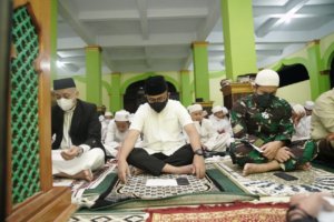 Ilham Azikin Sambut Tahun Baru Islam dengan Zikir dan Doa Bersama
