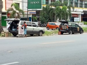 Kisah Hidup Sopir Daerah di Terminal Bayangan, Modal Papan Kecil Tempuh Ratusan Km demi Rupiah