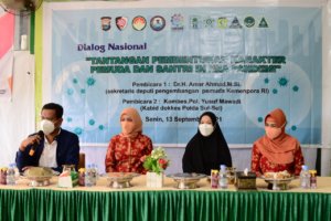 Naoemi Octarina Dampingi Nadiah Zainuddin Amali Hadiri Vaksinasi untuk Negeri di Pesantren An-Nahdlah Makassar
