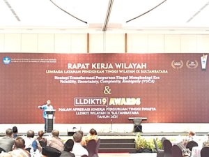 Rapat Kerja LLDikti IX, Wikan Sakarinto Ingatkan Pendidikan Vokasi Indonesia Masih Tertinggal