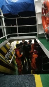 KN Sar Kamajaya 104 Basarnas Sulsel Evakuasi 4 Orang Nelayan di Perairan Pangkep