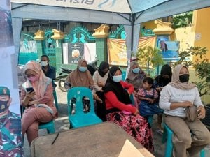 Kodim Makassar dan FKPM Gelar Vaksinasi Massal dan Bagikan Masker Gratis