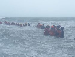 Satu Remaja yang Tenggelam di Pantai Anging Mammiri Belum Ditemukan, Pencarian Dilanjut Besok