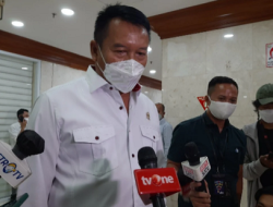 Tiga Prajurit TNI Gugur Diserang Teroris KKB, TB Hasanuddin Sebut Panglima TNI Langsung Bertolak ke Papua
