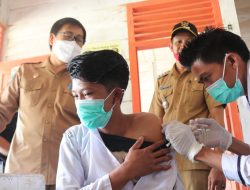 Wakil Bupati Luwu Utara Tinjau Vaksinasi di Rampi