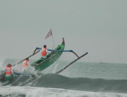 Perahu Terbalik, Nelayan di Sulbar Dilaporkan Hilang