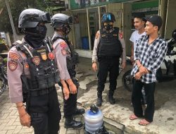 Gagal Pesta Miras, Dua Pemuda Ini Sudah Mabuk Duluan di Depan Polisi