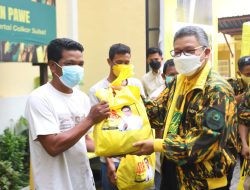 Golkar Sulsel Bagikan Minyak Goreng Gratis ke Warga Makassar