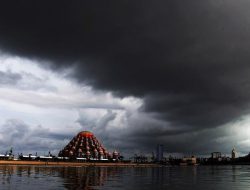 Waspada! BMKG Prediksi Hujan Lebat Disertai Angin Kencang di Sulsel hingga 9 Januari