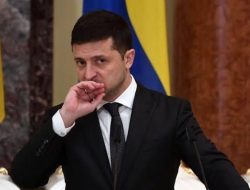 Presiden Ukraina Pertimbangkan Memutus Hubungan Diplomatik dengan Rusia