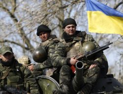 Bersumpah Rebut Kembali Donbass dan Krimea, Presiden Ukraina Umumkan Perang dengan Rusia