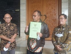 Mantan Panglima Kodam XIV/Hasanuddin Solihin GP Hibahkan Tanahnya kepada Pemkot Makassar