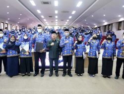Pemkot Makassar Serahkan SK CPNS 2021 kepada 221 Orang