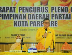 Konsolidasi Golkar Parepare, Taufan Pawe Beri Target Rekrutmen KTA Anggota Fraksi