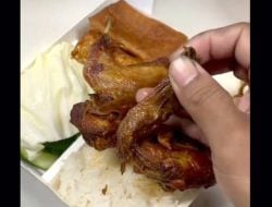 Waduh! Pria Ini Kaget Temukan Ayam Goreng yang Diduga Tidak Disembelih