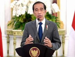 Jokowi Sebut Perang Rusia-Ukraina Persoalan Ego, Warganet: Wacana Tiga Periode Juga Ego
