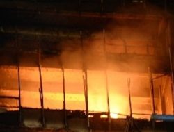 Gedung Dinas Perhubungan DKI Kebakaran, Damkar Terhalang Asap Tebal dan Ventilasi Tertutup