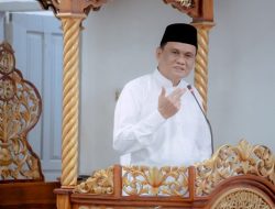 Tarawih Perdana, Bupati Barru Ajak Warga Tingkatkan Ibadah Ramadhan